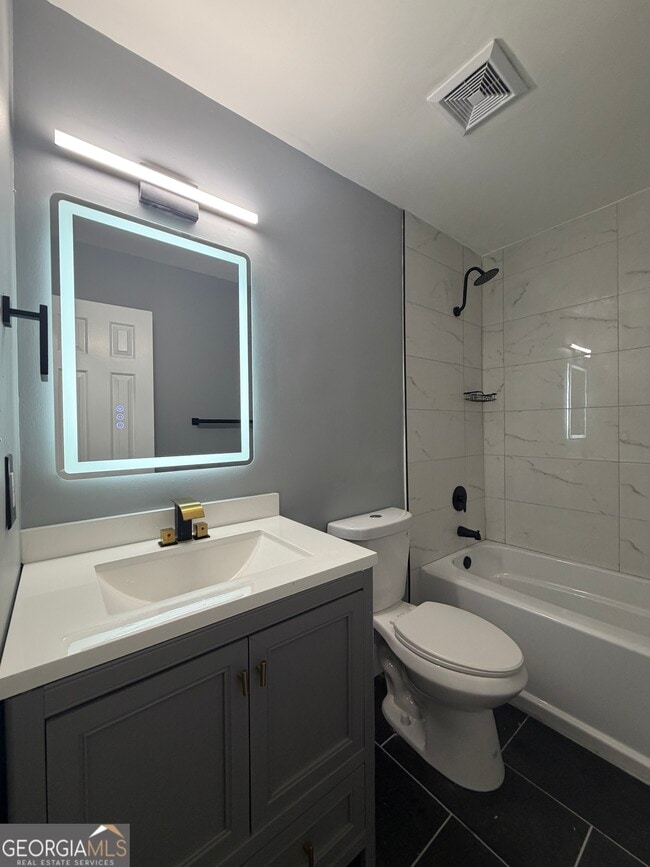 Building Photo - 5505 Park Pl S