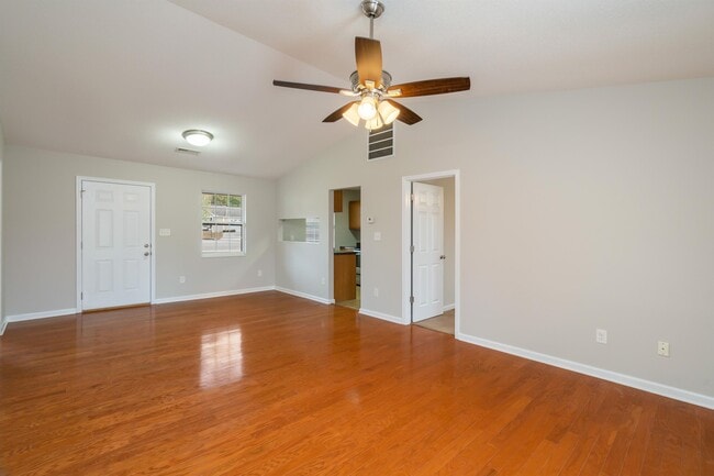Building Photo - 5117 Cattail Ln