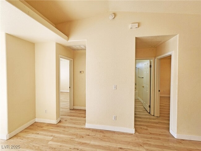 Building Photo - 1081 Marne Ct