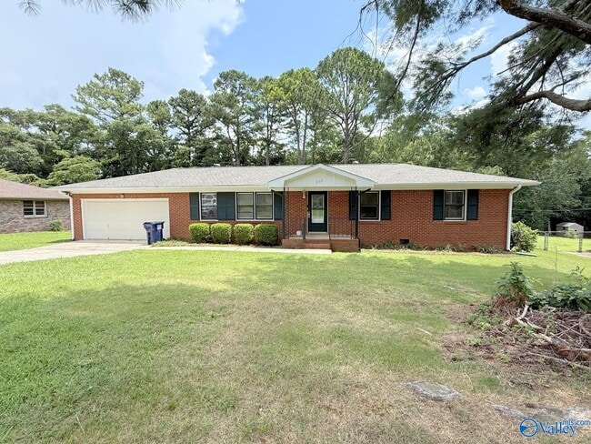 Building Photo - 206 Skyline Rd