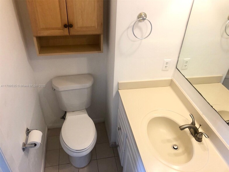 Building Photo - 15701 W Waterside Cir