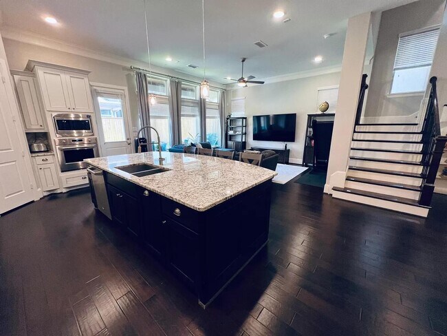 Building Photo - 8608 Costmary Ln