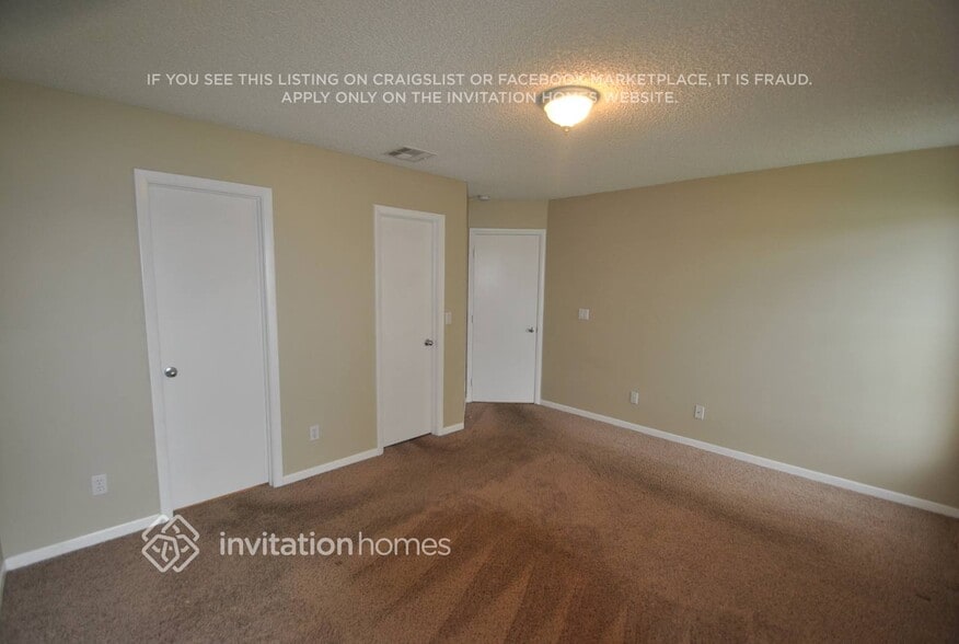 Building Photo - 8820 Lake Park Cir N