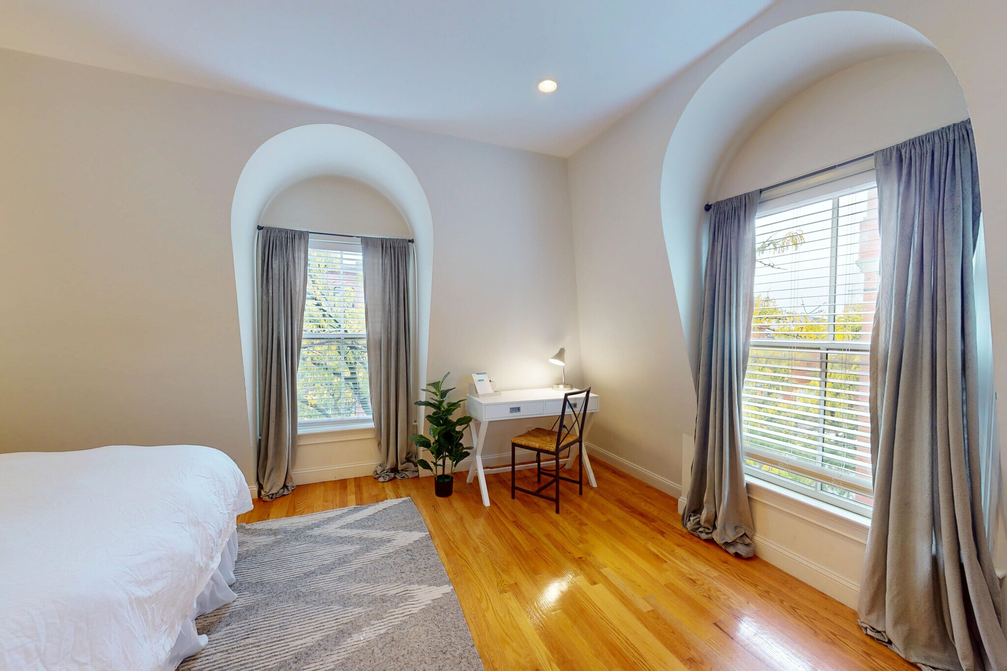 Building Photo - 2 Harvard Sq