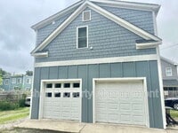 Building Photo - 202 W 15th St