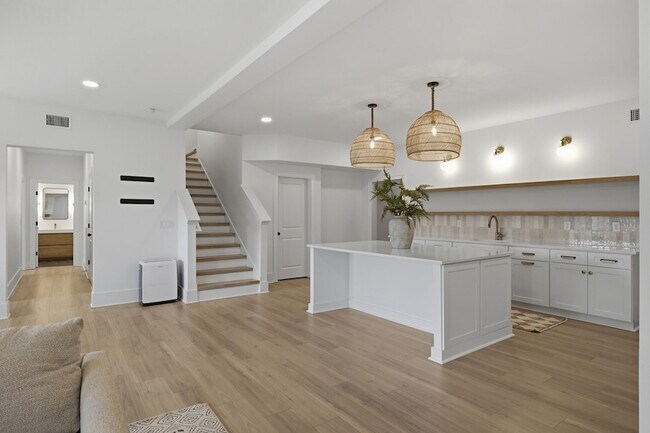 Building Photo - 7628 Delancey Dr