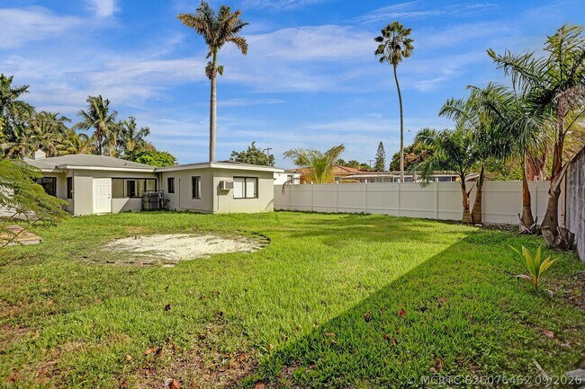 Building Photo - 8240 NW 1st Pl