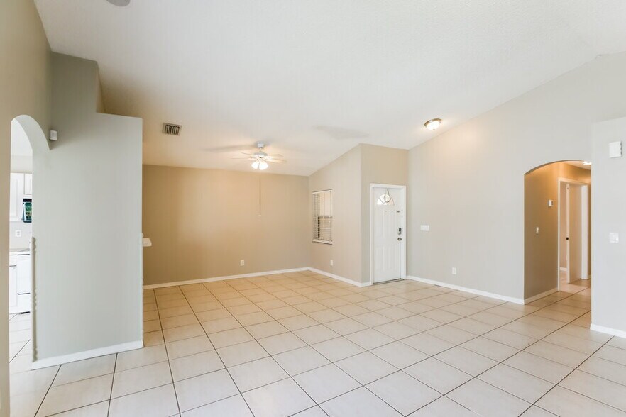 Building Photo - 7273 Burgess Dr