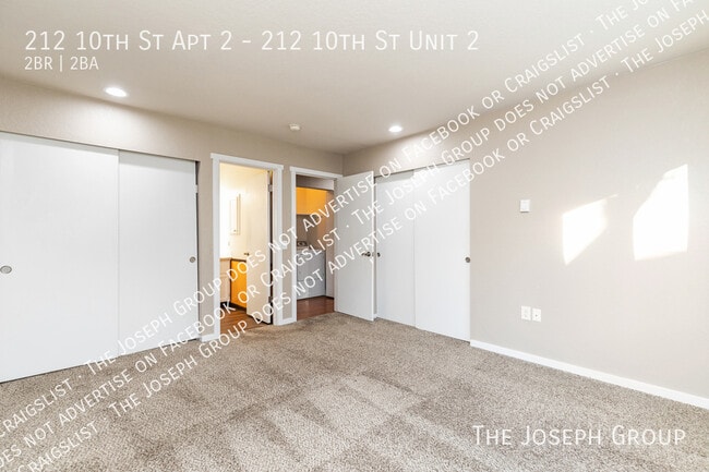 Building Photo - 212 10th St