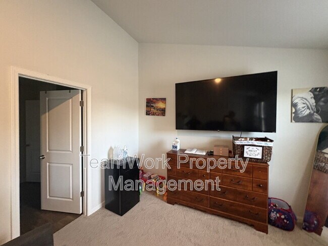 Building Photo - 107 Orchid Bloom Cir