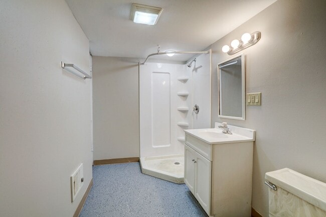 Building Photo - Charming 2BR/2BA Single Family Home!