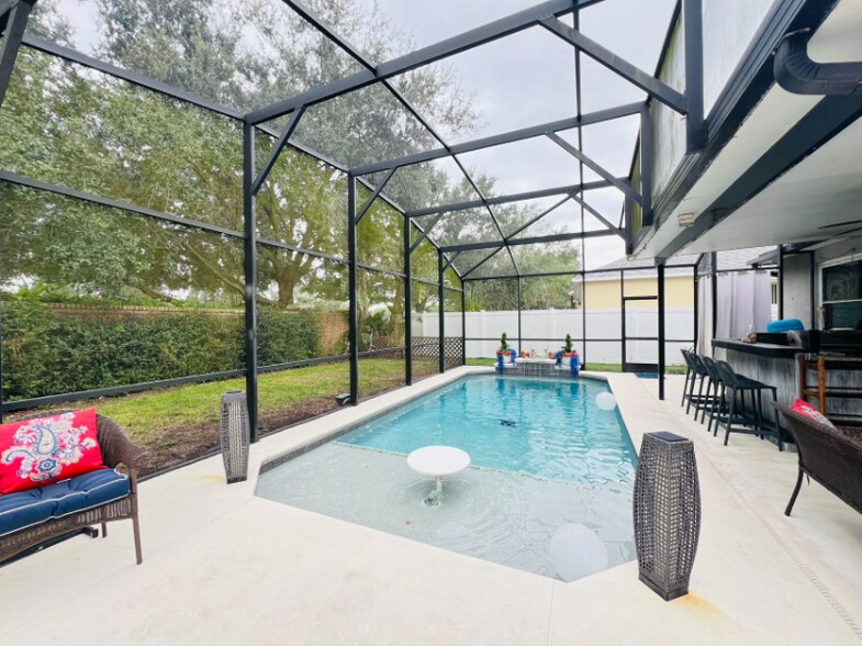 Building Photo - 10143 Shadow Creek Dr