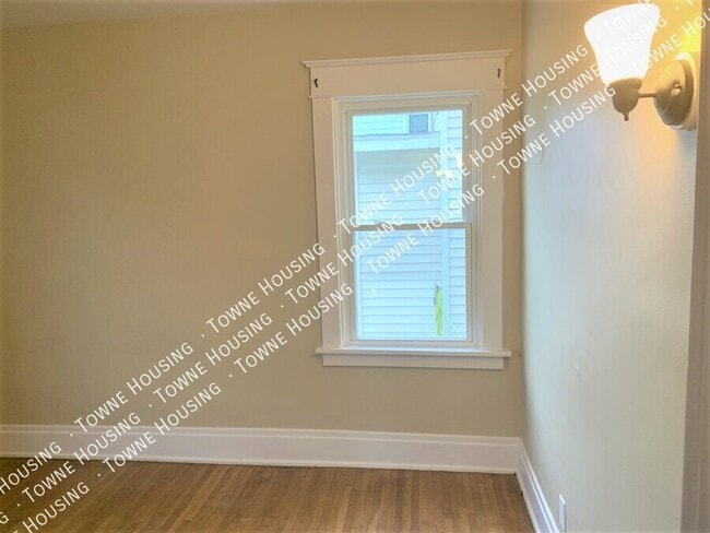 Building Photo - 92 Tremont Ave