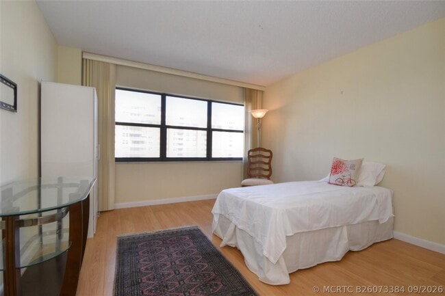 Building Photo - 5100 N Ocean Blvd