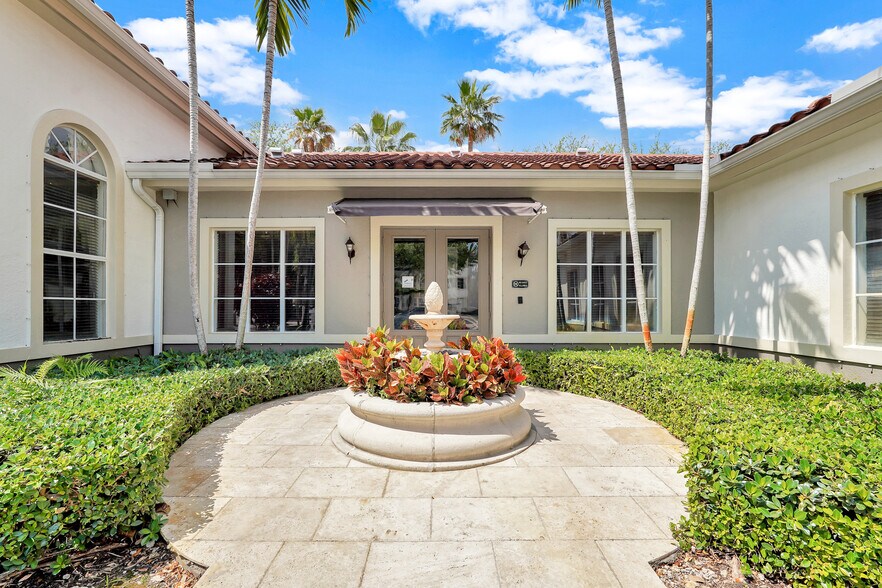 Club House Entrance - 6801 SW 44th St