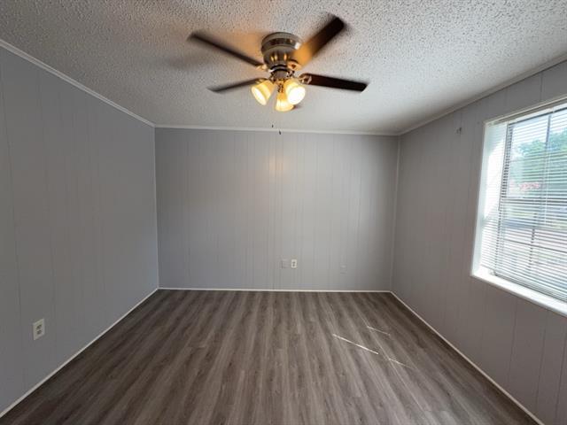 Building Photo - 1611 Voirin Rd