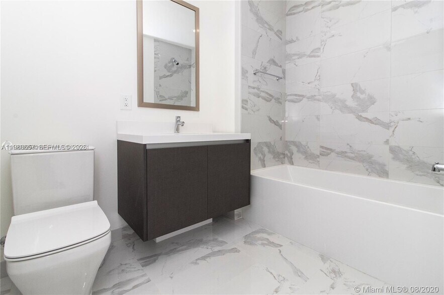 Building Photo - 851 NE 1st Ave