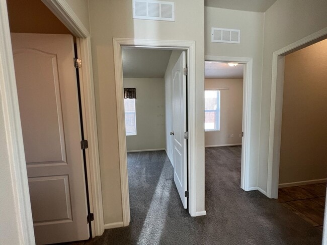 Building Photo - MESQUITE SPRINGS COMMUNITY-COTTONWOOD