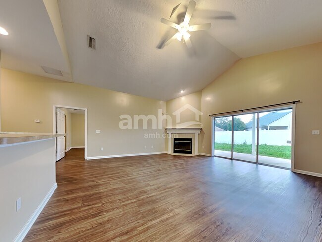 Building Photo - 3337 Horseshoe Trail Dr