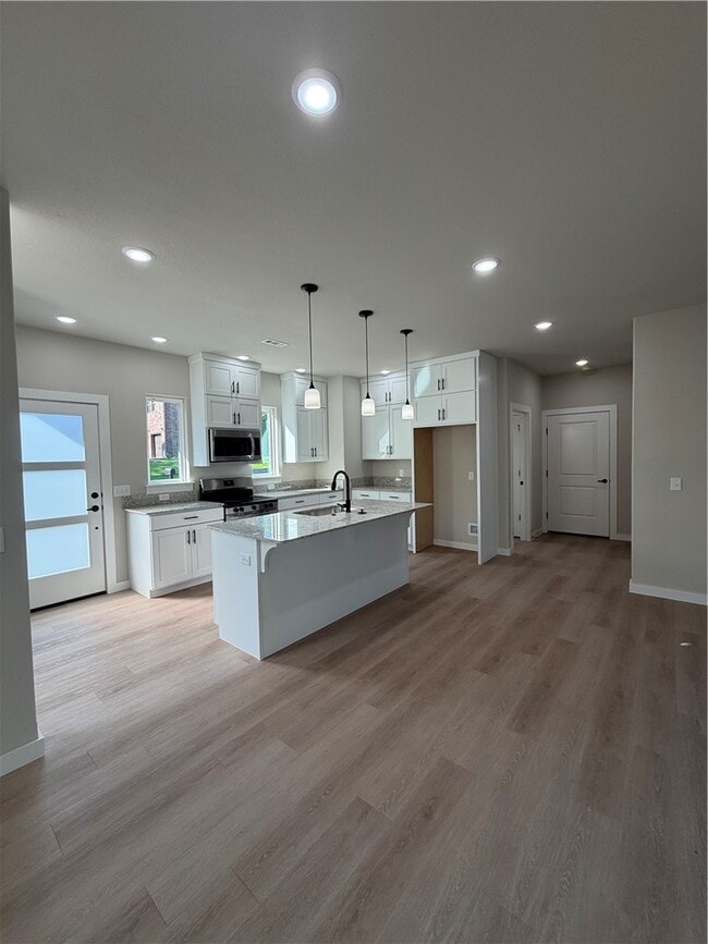 Building Photo - 54 Rountree Dr