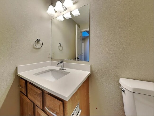 Building Photo - 833 SW 313th Ct