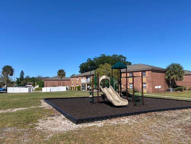 Building Photo - 551 Flemming Way