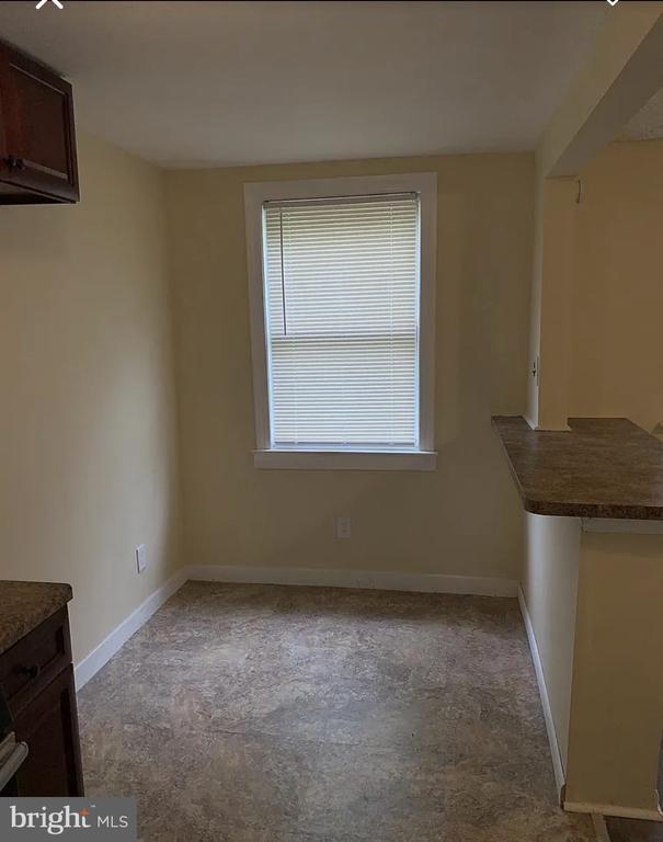 Building Photo - 1119 Kenwood Rd