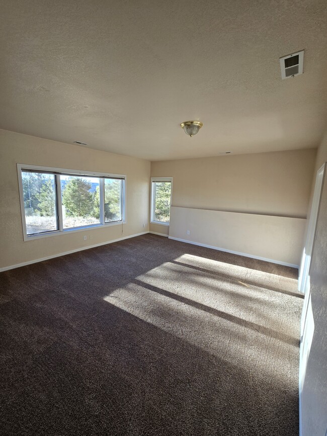 Building Photo - 6911 US-24