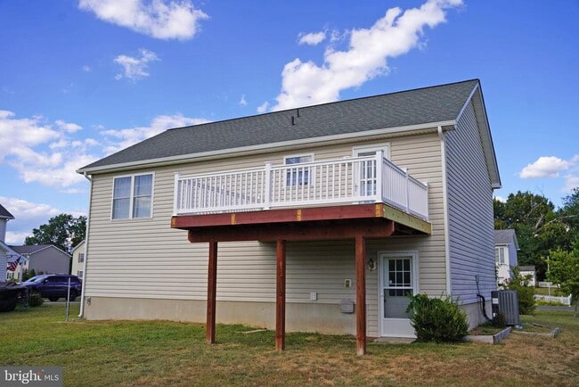 Building Photo - 92 Embassy Ct