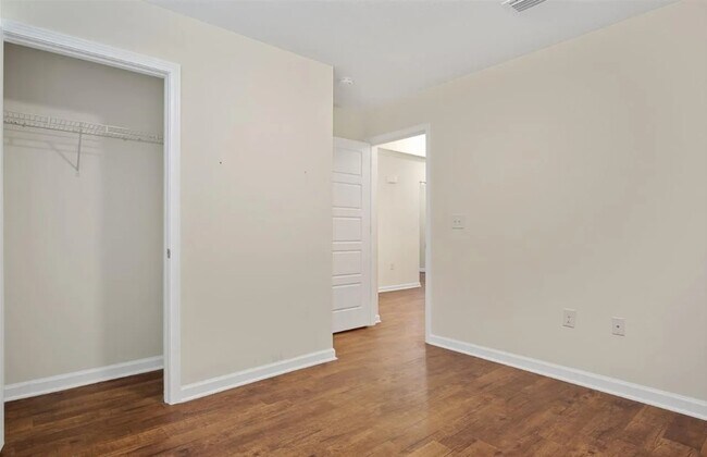 Building Photo - 10373 Shetland Dr