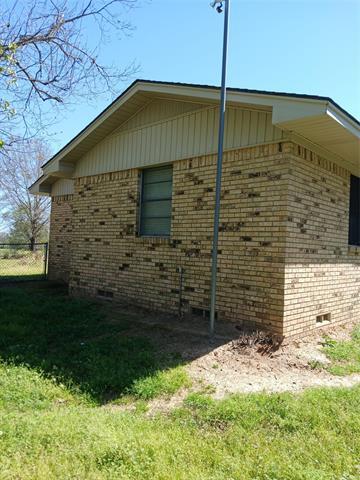 Building Photo - 614 Co Rd 2110