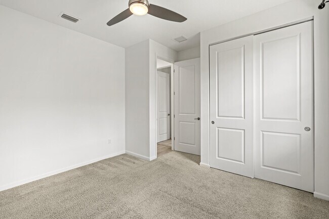 Building Photo - 11340 SW Lyra Dr.