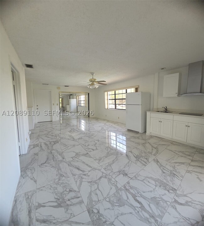 Building Photo - 1440 NW 45th St