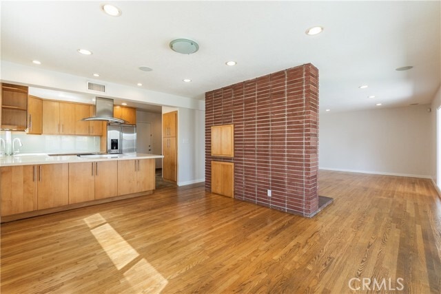 Building Photo - 828 Stevely Ave