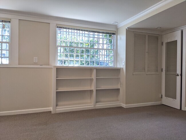 Building Photo - 1192 Page St