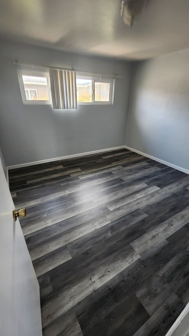 Building Photo - 4435 College Ave