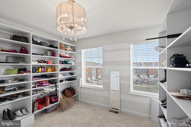 Building Photo - 9715 Summerton Dr