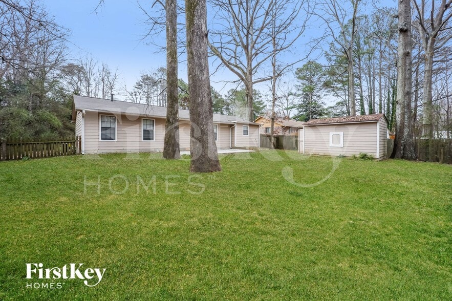 Building Photo - 1327 Labelle St