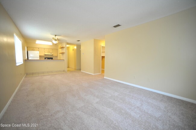 Building Photo - 2410 Fox Hollow Dr