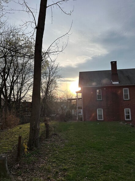 Building Photo - 78 N Clinton St