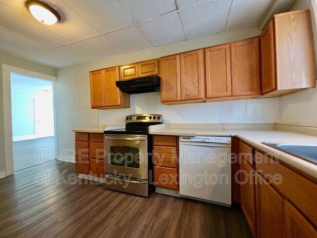 Building Photo - 417 North St