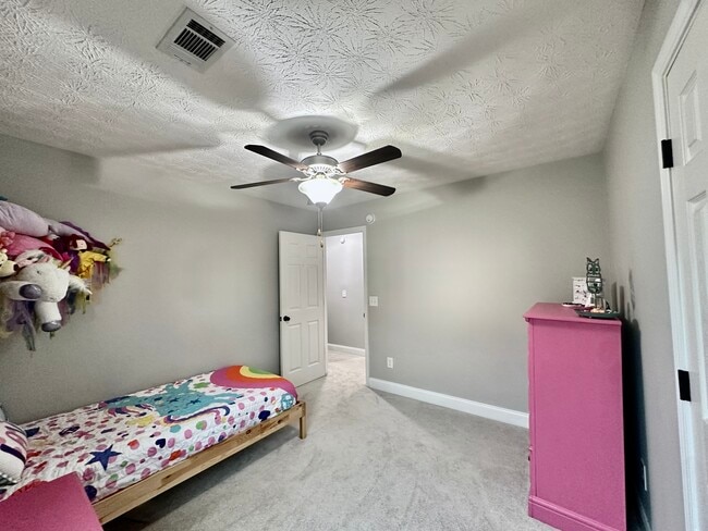 Building Photo - 9583 Yarbrough Rd