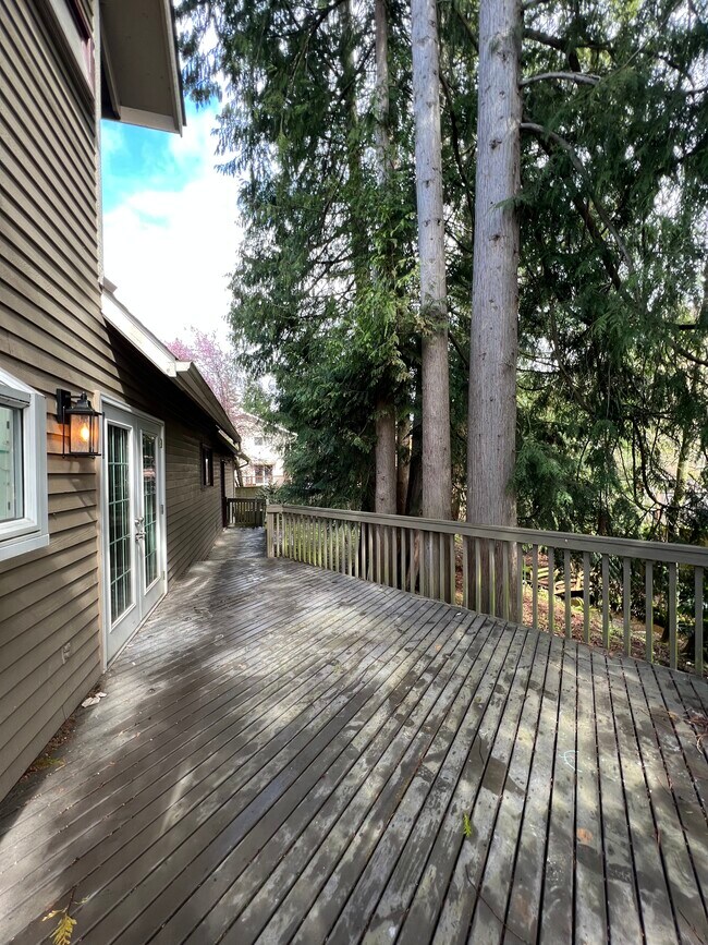 Back Deck - French doors for open - 15511 45th Pl W