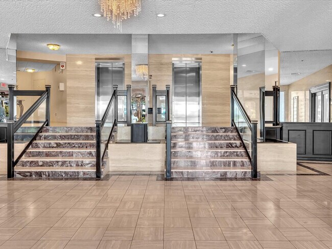 Building Photo - 3000 Holiday Dr