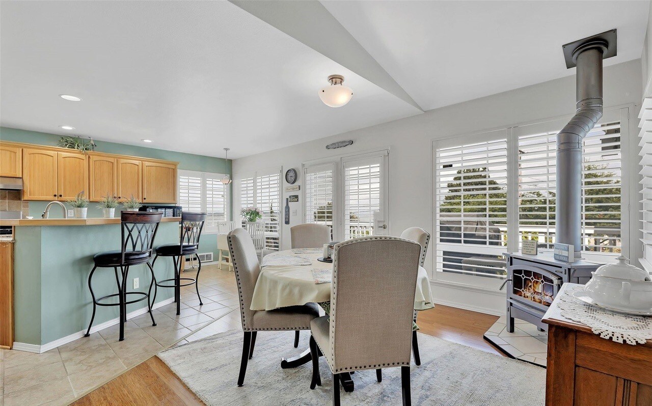 Building Photo - 1486 SE Camano Dr