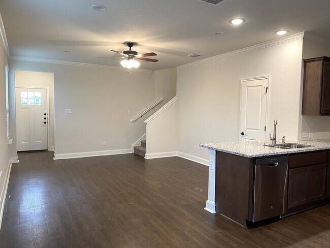 Building Photo - 2222 Sandlewood Cove