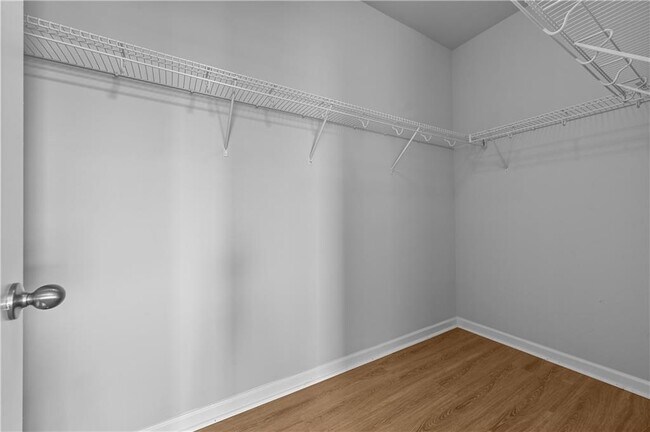 Building Photo - 3229 Weyhill Trl