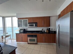 Building Photo - 325 S Biscayne Blvd