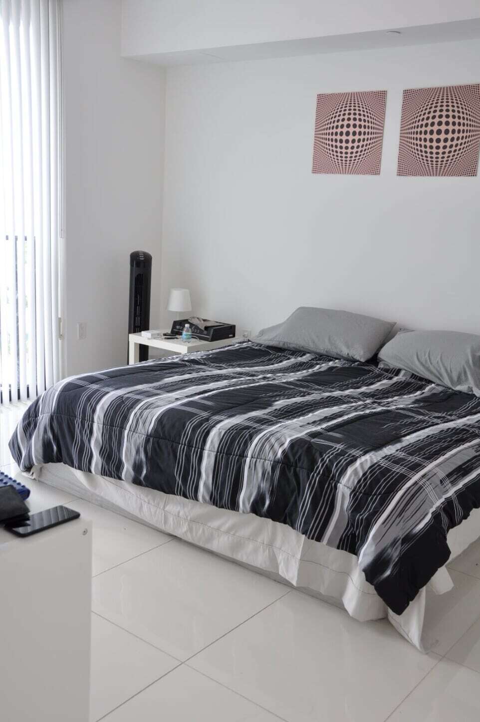 Building Photo - 5300 Paseo Blvd