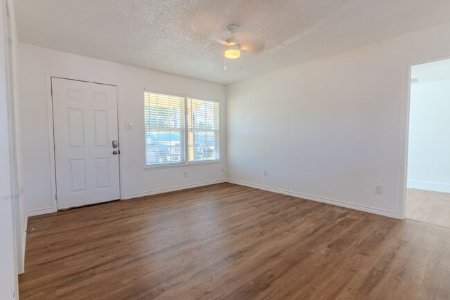 Building Photo - 5250 Durango Dr